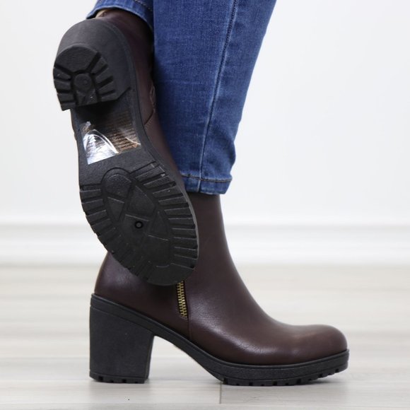 Brown Synthetic Leather Chunky Lug Block Heel Round Toe Ankle Boots - Picture 3 of 11